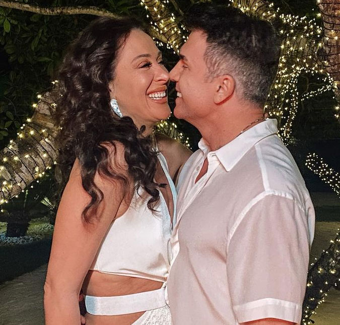 Claudia Raia caminha de biquíni com Jarbas Homem de Mello, e recebe elogios: <I>Essa mulher precisa ser estudada</i>