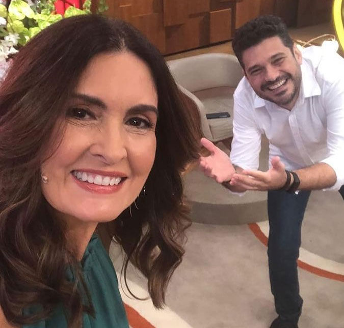 Ao retornar para o <i>Encontro</i>, Fátima Bernardes relembra quando recebeu o diagnóstico de câncer: <i>- Você leva um soco</i>