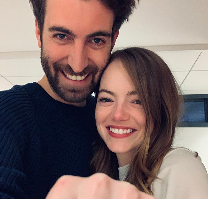 Emma Stone espera primeiro filho ao lado de Dave McCary, afirma revista