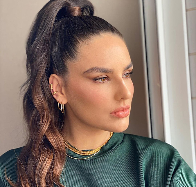 Assessoria de imprensa de Kéfera Buchmann nega que processo contra a artista seja movido por ex-funcionária: <I>Mantiveram contato através de ajuda financeira oferecida pela atriz</I>