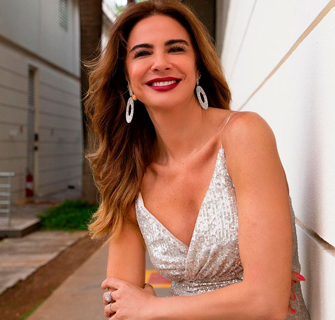 Luciana Gimenez revela problemas com autoestima e afirma: <i>- Me acho feia, não gosto da minha bunda</i>