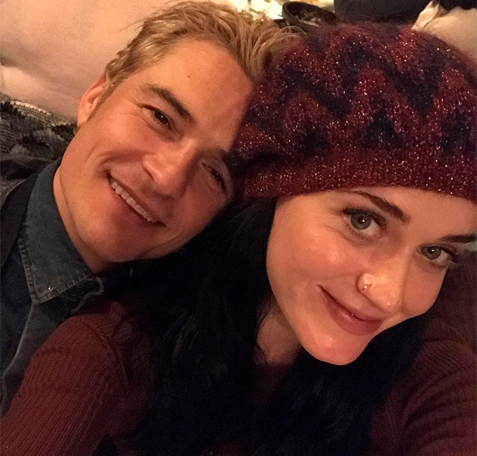 Katy Perry celebra aniversário de Orlando Bloom com fotos inéditas deles