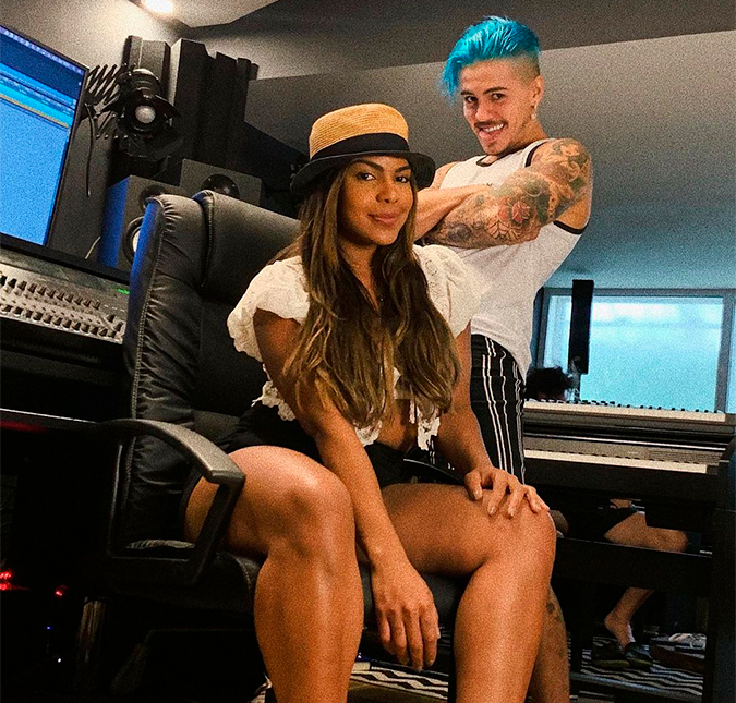 Biel surpreende e pede Tays Reis em namoro; confira o vídeo!