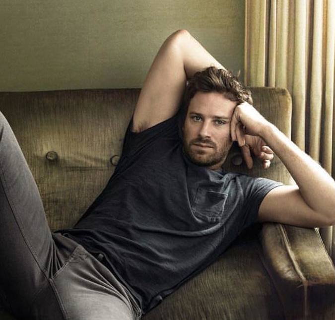 Armie Hammer faz declaração após vídeo polêmico de seu <i>Instagram</i> privado vazar na internet: <i>Eu realmente sinto muito</i>