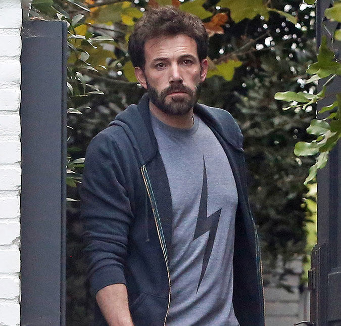 Ben Affleck é clicado abatido após término com Ana de Armas, mas fontes afirmam que reconciliação não foi descartada!