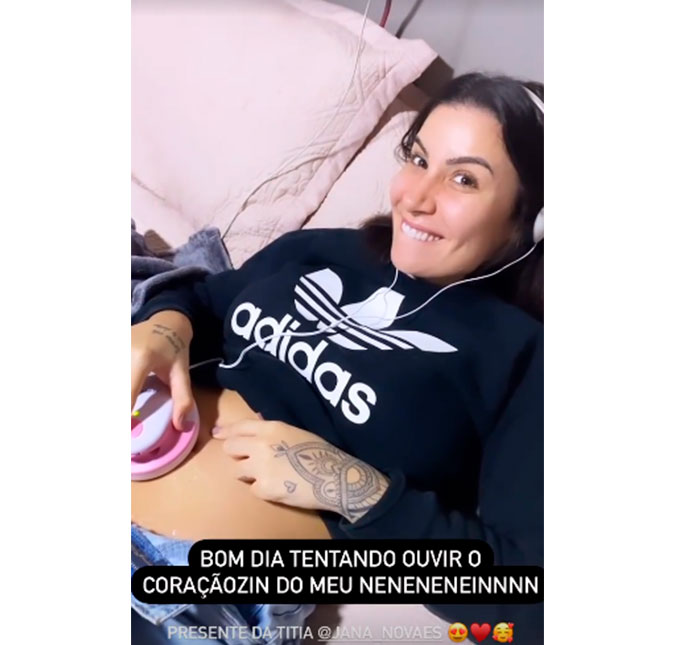 Grávida, Bianca Andrade posa animada ao ouvir coração do bebê