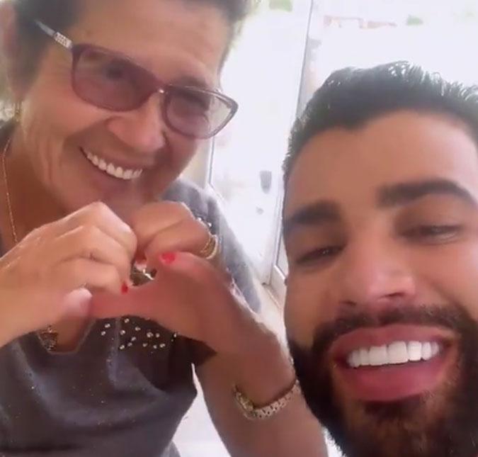 Gusttavo Lima emociona fãs ao se declarar para a tia surda que o criou: <i>- Nossa segunda mãe</I>