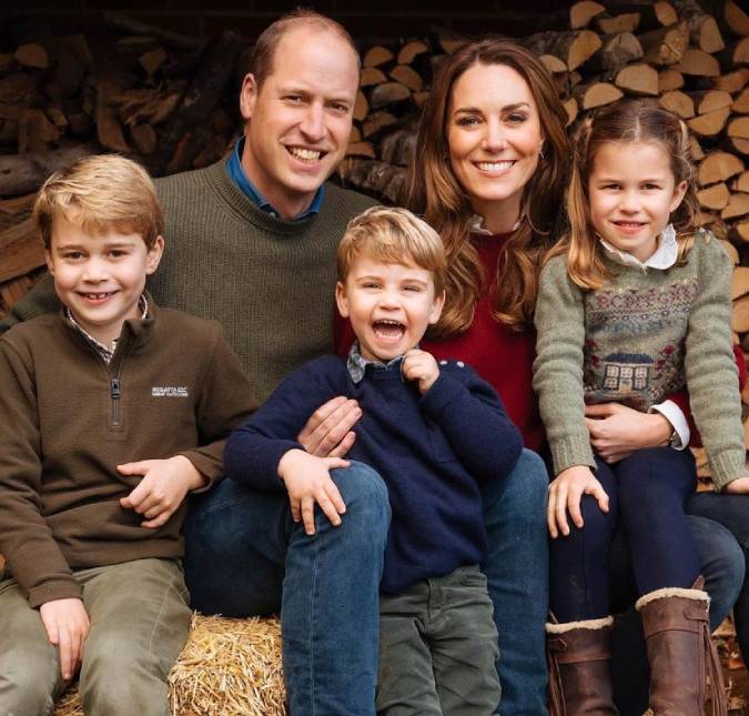 Kate Middleton diz que ficou <i>exausta</i> ao cuidar dos três filhos durante a pandemia e é criticada na <i>web</i>