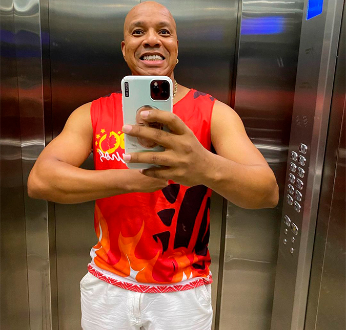 Anderson Leonardo, vocalista do grupo <i>Molejo</i>, é acusado de estupro por rapaz de 21 anos de idade; diz colunista
