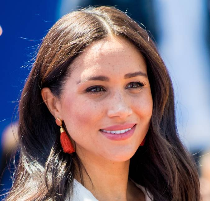 Meia-irmã de Meghan Markle promete expor verdades escondidas em livro que fez a duquesa chorar e ficar <i>mal do estômago</i>