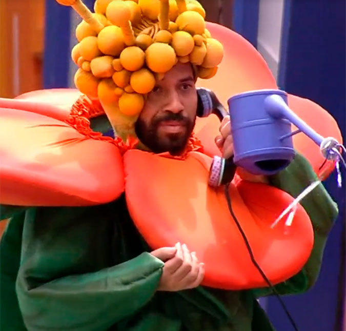Gilberto atende <i>Big Fone</i> no <i>BBB21</I>, imuniza Sarah e indica Karol Conká ao paredão