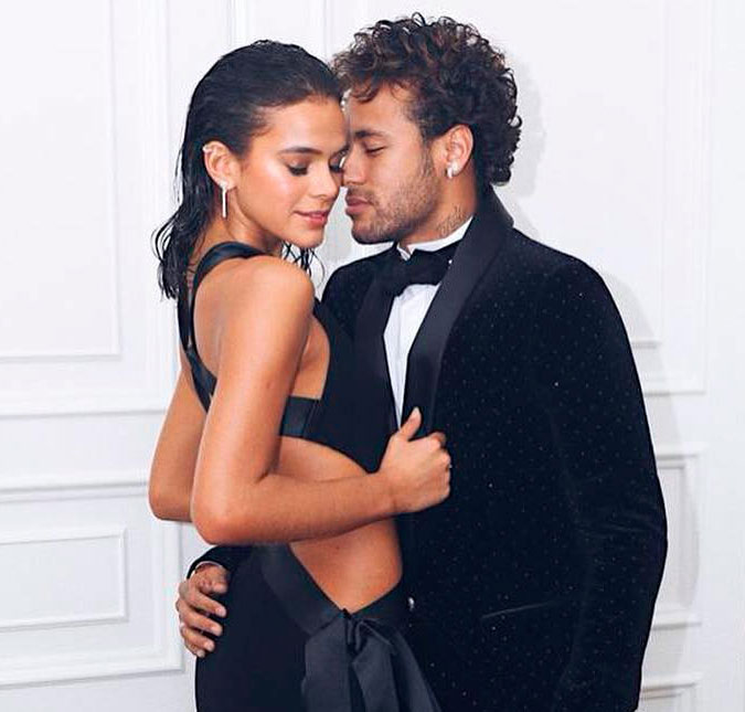 Vídeo antigo de Bruna Marquezine e Neymar viraliza nas redes e engana gringos, entenda!