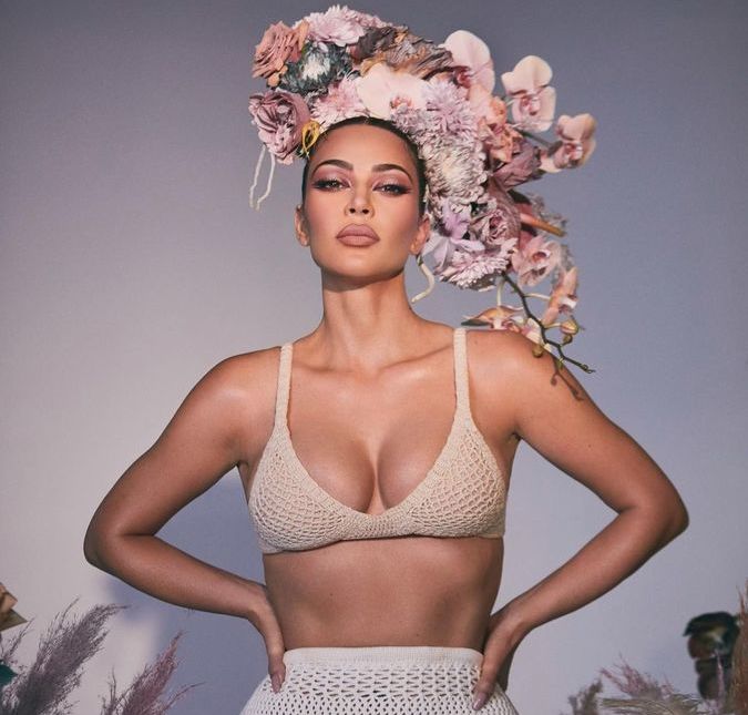 Kim Kardashian afirma ter comprado fraldas para fazer exame de sete horas para se tornar advogada