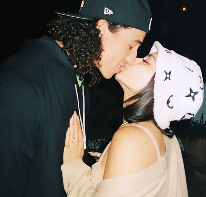 Vanessa Hudgens assume namoro com jogador sete anos mais novo que ela; aos detalhes!