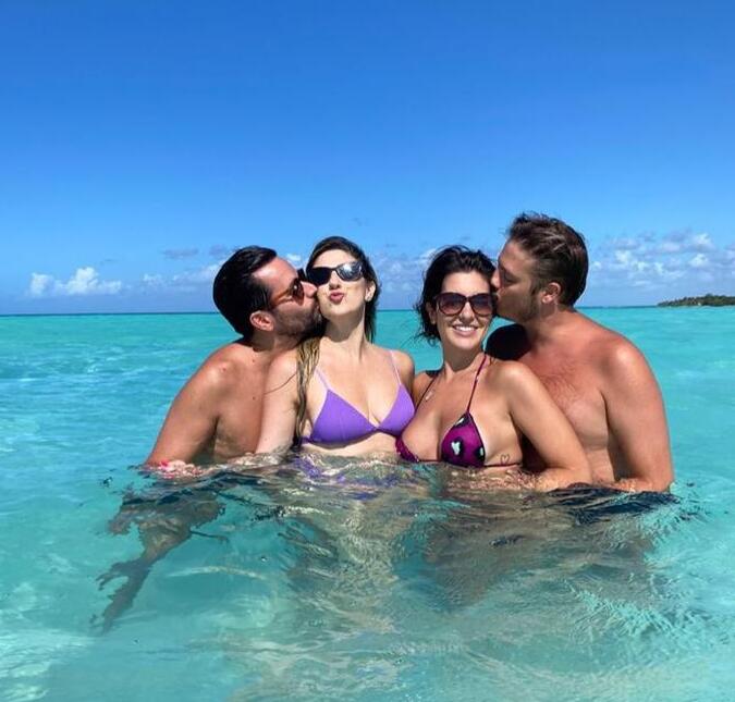 Fábio Porchat e Dani Calabresa curtem férias juntos no Caribe e fãs questionam: <i>O fique em casa acabou?</i>