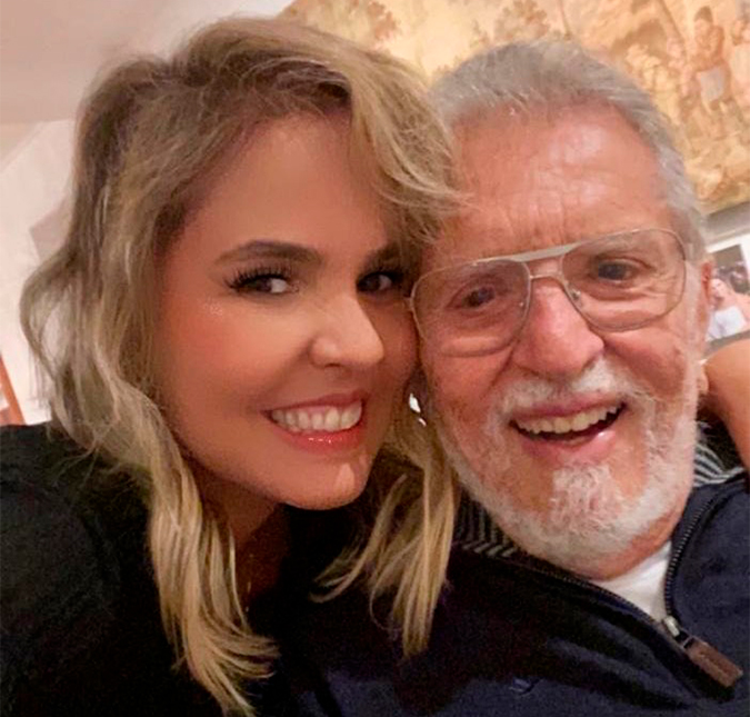 Carlos Alberto de Nóbrega e esposa seguem internados por causa da Covid-19, mas apresentador já apresenta melhora