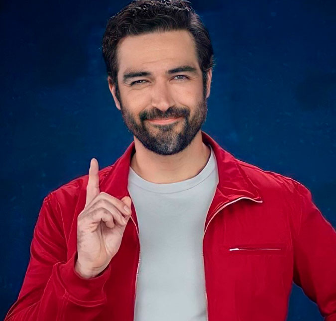 Alfonso Herrera curte <i>post</i> sobre <i>remake</i> de <i>Rebelde</i> e faz piada com fãs