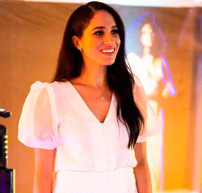 Palácio de Buckingham vai investigar as acusações de <i>bullying</i> contra Meghan Markle, diz revista