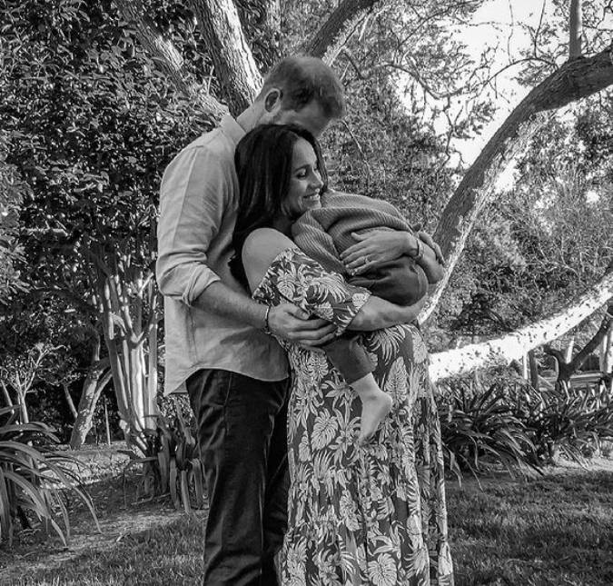 Muito amor! Grávida, Meghan Markle aparece sendo abraçada por príncipe Harry e o filho em novo clique; confira!