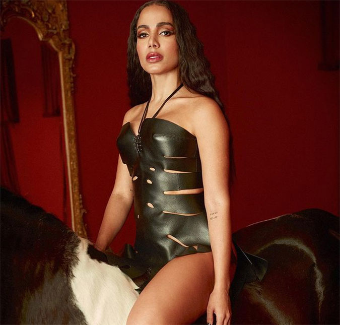 Anitta revela motivo pelo qual abordou abuso sexual em série: <I>- Não queria dar o prazer de alguém usar a minha história</I>