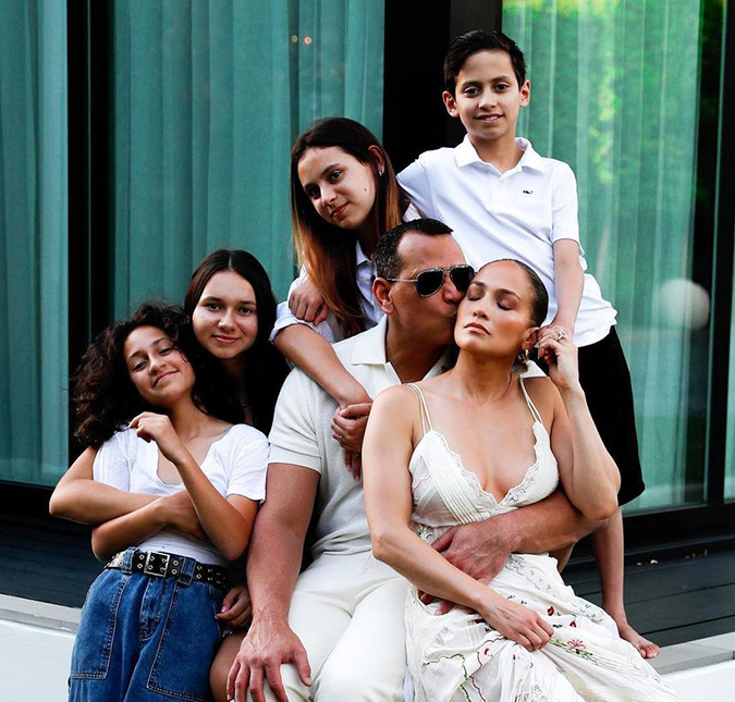 Jennifer Lopez e Alex Rodriguez estão tentando se reconciliar por causa dos filhos: <i>Houve muitas lágrimas</i>