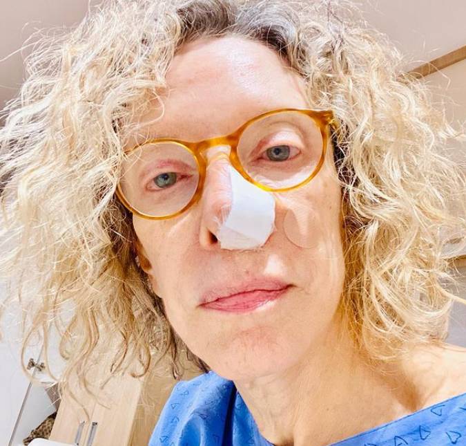 Marília Gabriela atualiza fãs após cirurgia de retirada de câncer de pele: <i>Está tudo em ordem</i>
