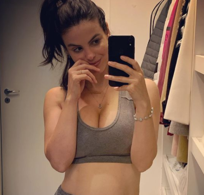 Sthefany Brito ficou arrasada com a barriga no pós-parto, saiba mais!