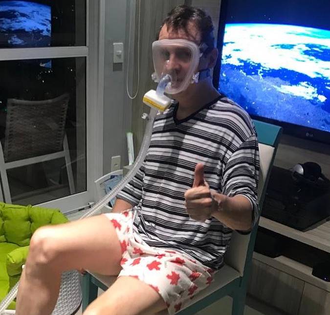 Após vencer a Covid-19, Celso Zucatelli faz fisioterapia para recuperar capacidade pulmonar: <i>Recuperação segue firme e forte</i>