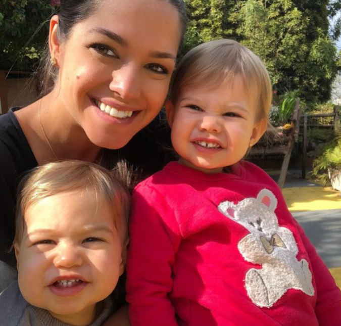 Thais Fersoza compartilha foto ao lado dos filhos e mostra semelhança entre eles, veja!