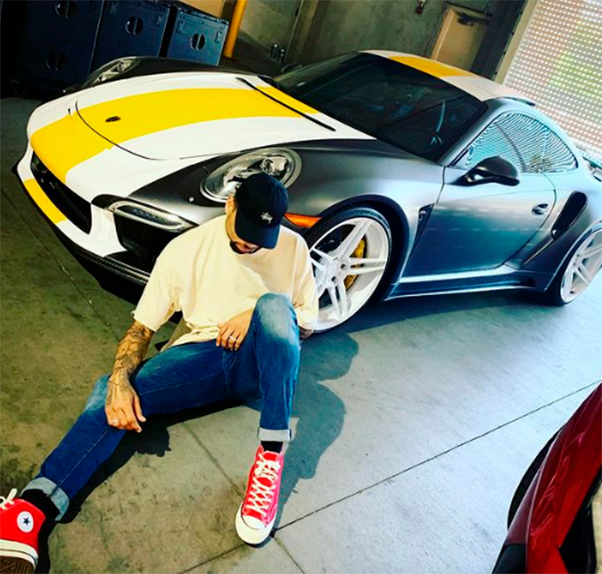 Chris Brown tem <i>Porsche</i> de 1,3 milhões batido pelo manobrista; saiba mais!