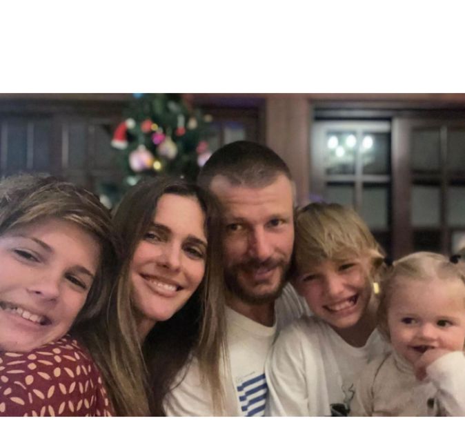 ...e em 2019 eles aumentaram a família com a chegada de uma menina, Maria Manoela, nascida em outubro. ...e em 2019 eles aumentaram a família com a chegada de uma menina, Maria Manoela, nascida em outubro.