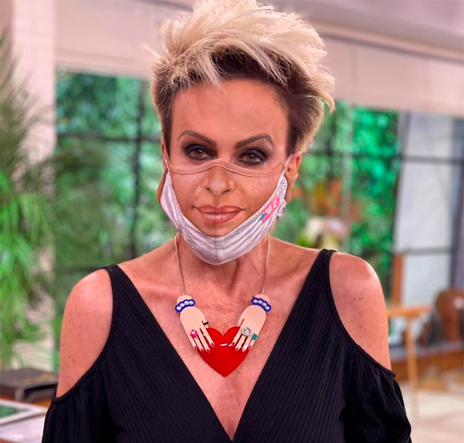 No <I>Mais Você</I>, Ana Maria Braga usa máscara inusitada, come molho de pimenta e dispara: <i>- Cacilda!</i>