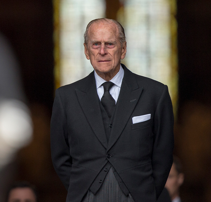 Funeral de príncipe Philip será transmitido ao vivo - e príncipes William e Harry não estarão lado a lado na procissão