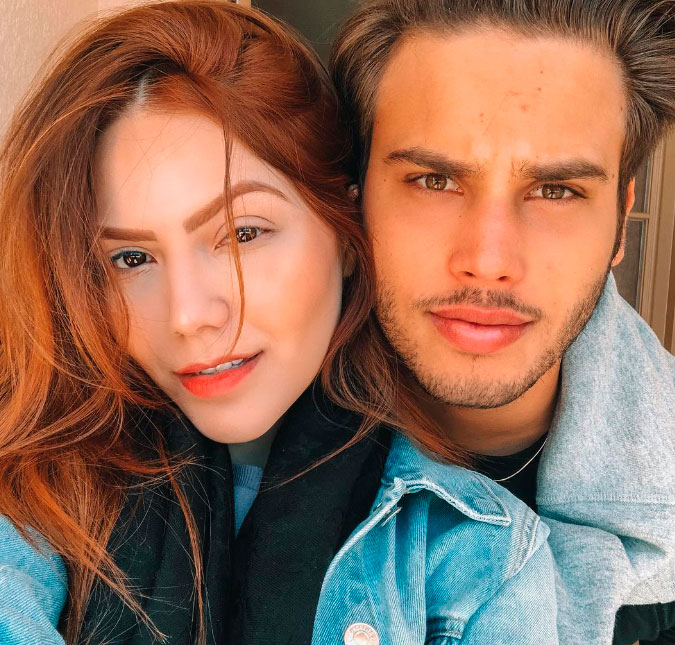 Após Jonathan Couto aparecer sem aliança, Sarah Poncio mostra parte do <i>closet</i> vazio