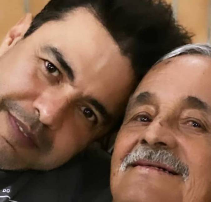 Zezé Di Camargo fala sobre a morte do pai: <i>- Já acordei várias vezes assustado em saber que ele não está mais aqui</i>