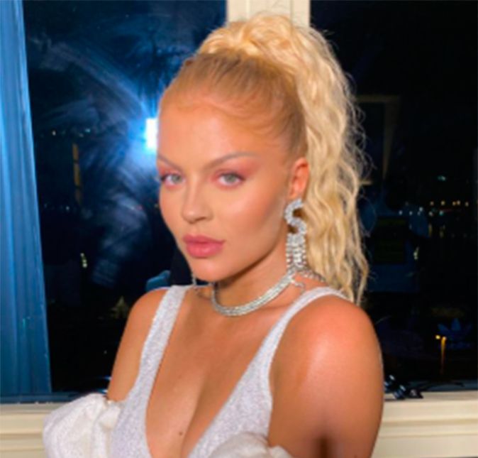 Luísa passou a surgir com um visual mais impotente nas redes sociais entre 2019 e 2020. Acima, ela aparece em um clique divulgado em fevereiro de 2020, pouco antes da pandemia do novo coronavírus chegar ao Brasil. Luísa passou a surgir com um visual mais impotente nas redes sociais entre 2019 e 2020. Acima, ela aparece em um clique divulgado em fevereiro de 2020, pouco antes da pandemia do novo coronavírus chegar ao Brasil.