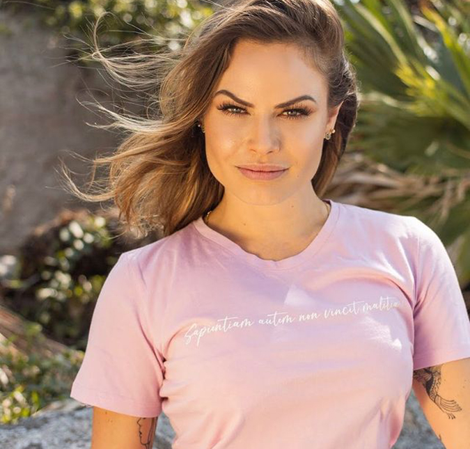 Ex-<i>BBB</i> Nati Casassola se defende após ser flagrada em aglomeração com Henri Castelli: <i>- Isso não é nada de errado</i>