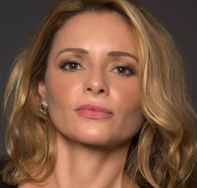Rita Guedes explicou que quase ficou tetraplégica ao sofrer um acidente de carro em 2019. Em entrevista ao apresentador Júnior Coimbra, filho do ex-jogador Zico, no YouTube, ela contou: - Foi uma bobagem em que eu quase perdi a minha vida. Eu fui estacionar o meu carro, veio uma van voando e ela bateu do meu lado. Eu tive traumatismo craniano, hemorragia craniana e estreitamento da C3 e da C7, que encostou na medula. Então, assim, eu quase fiquei tetraplégica. Até hoje eu me trato. Faço fisioterapia há dois anos, faço RPG. Não posso ficar sem fazer porque eu sinto dores horríveis. Veja o relato completo dela aqui.