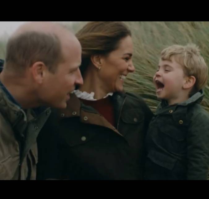 Kate Middleton e príncipe William postam vídeo fofo com os filhos para celebrar os dez anos de casados e fãs se derretem: <i>Não consigo parar de assistir!</i>