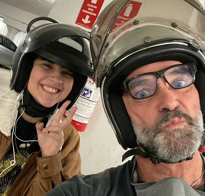Mateus Carrieri diz que caçula não está em processo de transição de gênero: <i>- Está fazendo tratamento psicológico e tentando se entender</i>