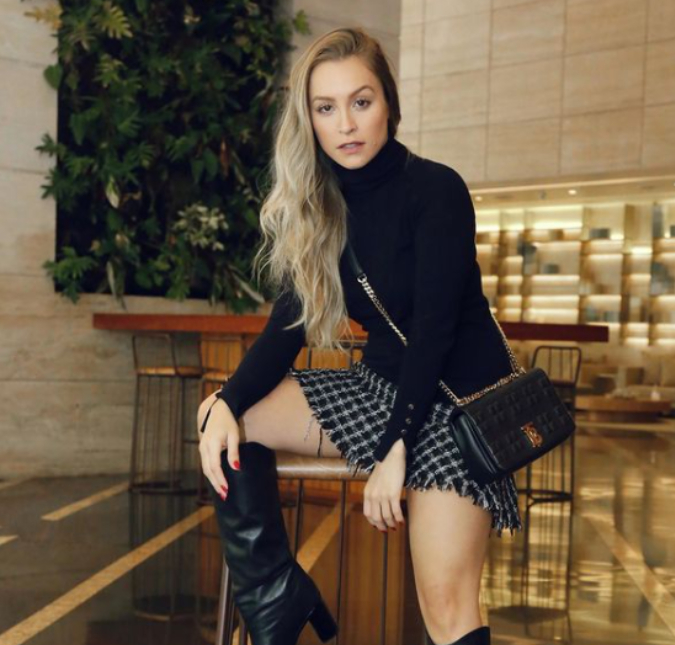 Carla Diaz participa do <I>Altas Horas</i> e fala sobre Karol Conká, saiba mais!