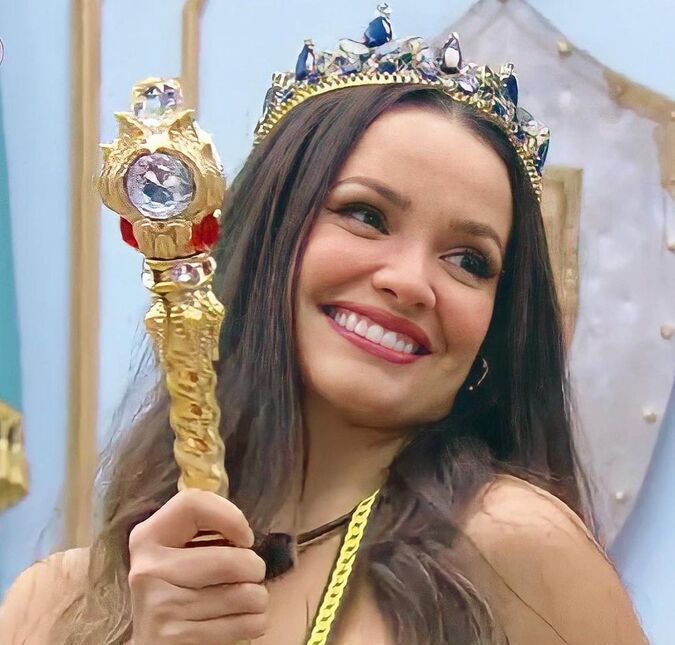 Brilho dos pés à cabeça! Descubra o <i>look</i> escolhido por Juliette para final do <i>BBB21</i>!