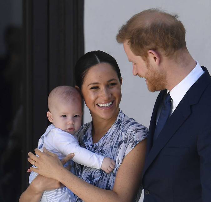 Meghan Markle e príncipe Harry divulgam foto inédita de Archie Harrison - e fazem um pedido especial no dia do aniversário do filho!