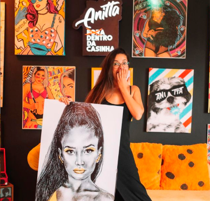 Juliette publica foto na casa de Anitta e dispara: <i>- Zerei a vida</i>
