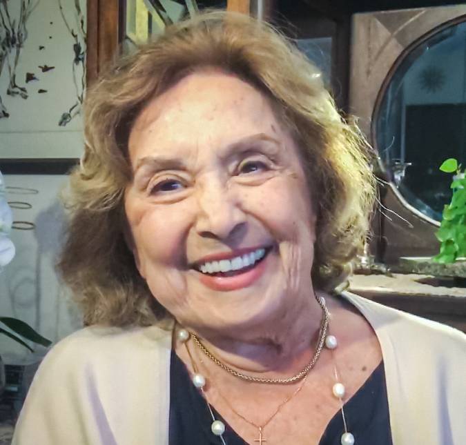 Miguel Falabella, Carolina Dieckmann, Rosamaria Murtinho e mais famosos lamentam a morte de Eva Wilma: <i>Descansa em paz, Vivinha</i>