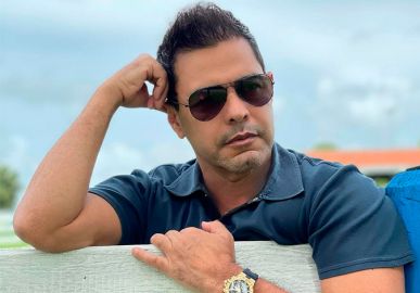 Zezé Di Camargo presta homenagem ao pai: <i>- Ele continua sendo muito importante na minha vida</i>