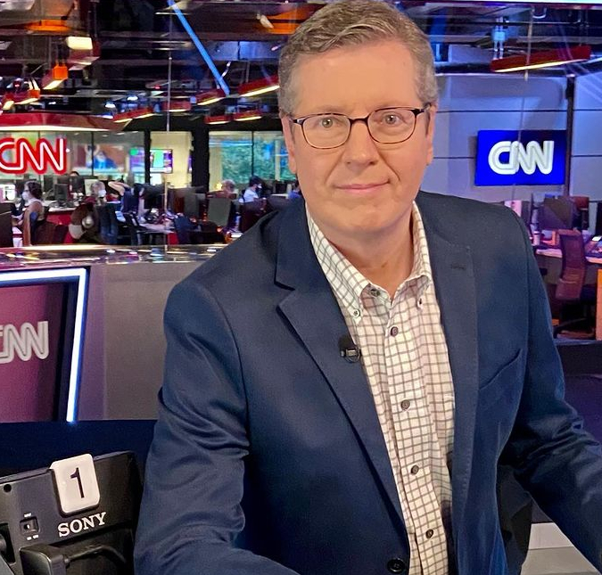 Márcio Gomes passa por uma pequena cirurgia e é afastado da <I>CNN</i>, entenda!
