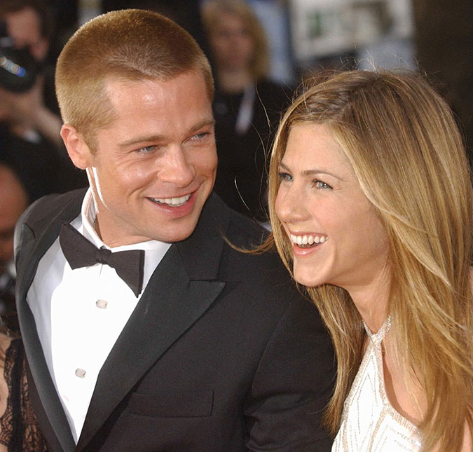 Jennifer Aniston elogia o ex-marido Brad Pitt em entrevista: <I>- Incrível</I>
