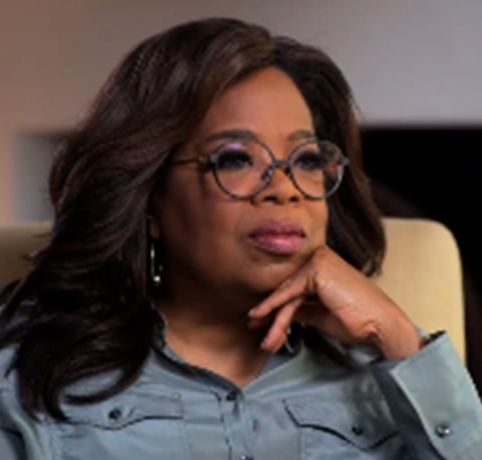 Oprah Winfrey relata abusos que sofreu na infância: <i>- Foram meus professores que me salvaram</i>