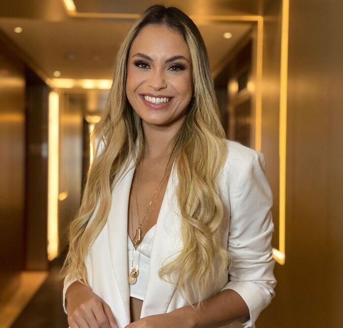 Sarah Andrade, do <i>BBB21</i>, confessa já ter ficado com sete famosos e diz que Rodolffo vive mandando mensagens!